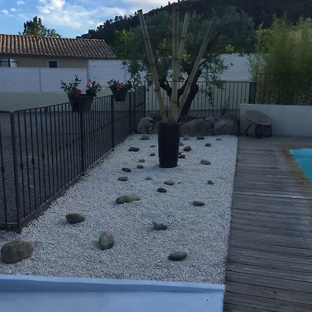 Les Galets 3* Peyruis